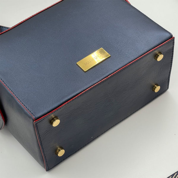 Кожаная сумка-бокс синяя с золотистой фурнитурой